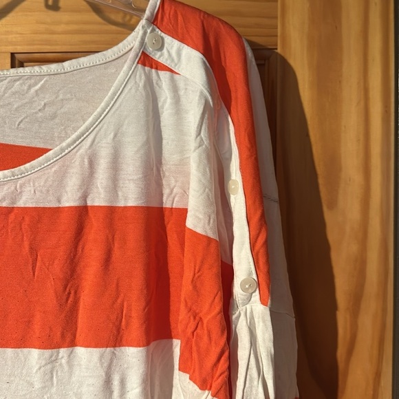 Maternity top - Picture 2 of 3